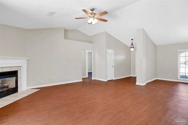 Building Photo - 578 Batten Blvd