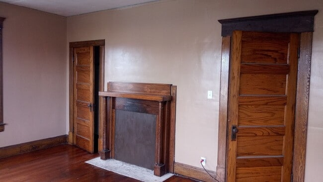 Building Photo - 515 Lee Ave
