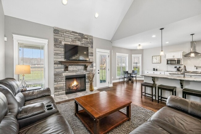 Building Photo - 8325 Turnbull Dr