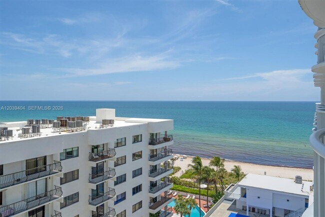 Building Photo - 5401 Collins Ave