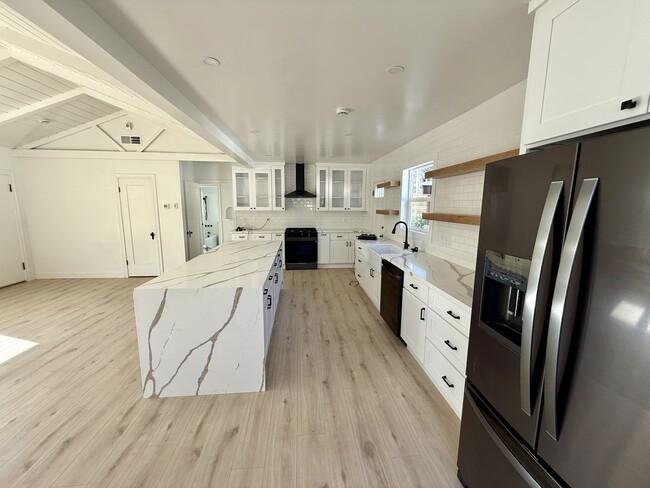 Building Photo - 148 Reed Way