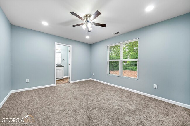 Building Photo - 1247 Cherokee Ave