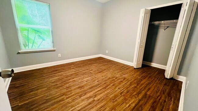 Building Photo - 6649 Osceola St