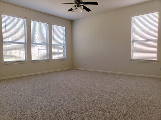 Building Photo - 21202 Spring Bend Ln