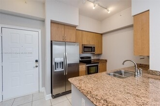 Building Photo - 1830 Radius Dr