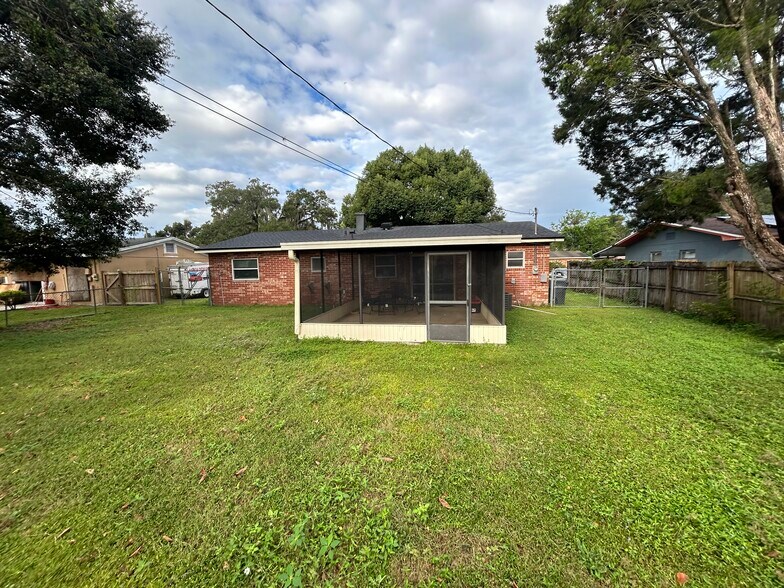 Building Photo - 3544 Colleen Dr