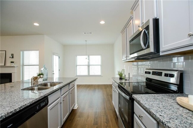 Building Photo - 124 Finley Dr