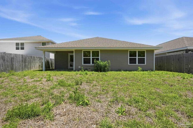 Building Photo - 5367 Peach Dr
