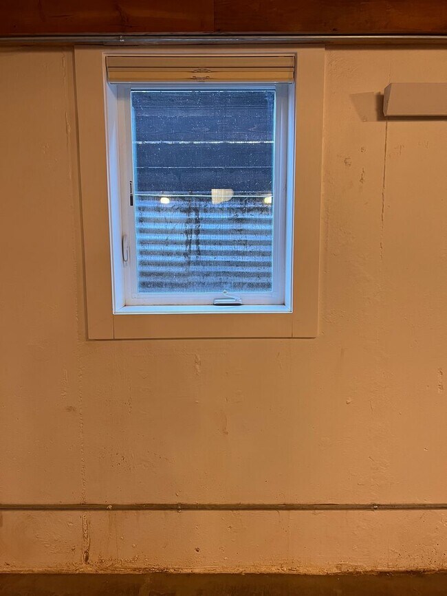 Building Photo - Mars Muni