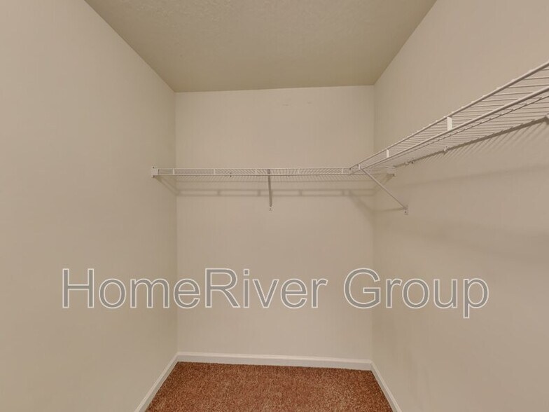 Building Photo - 4895 Creek Bluff Ln