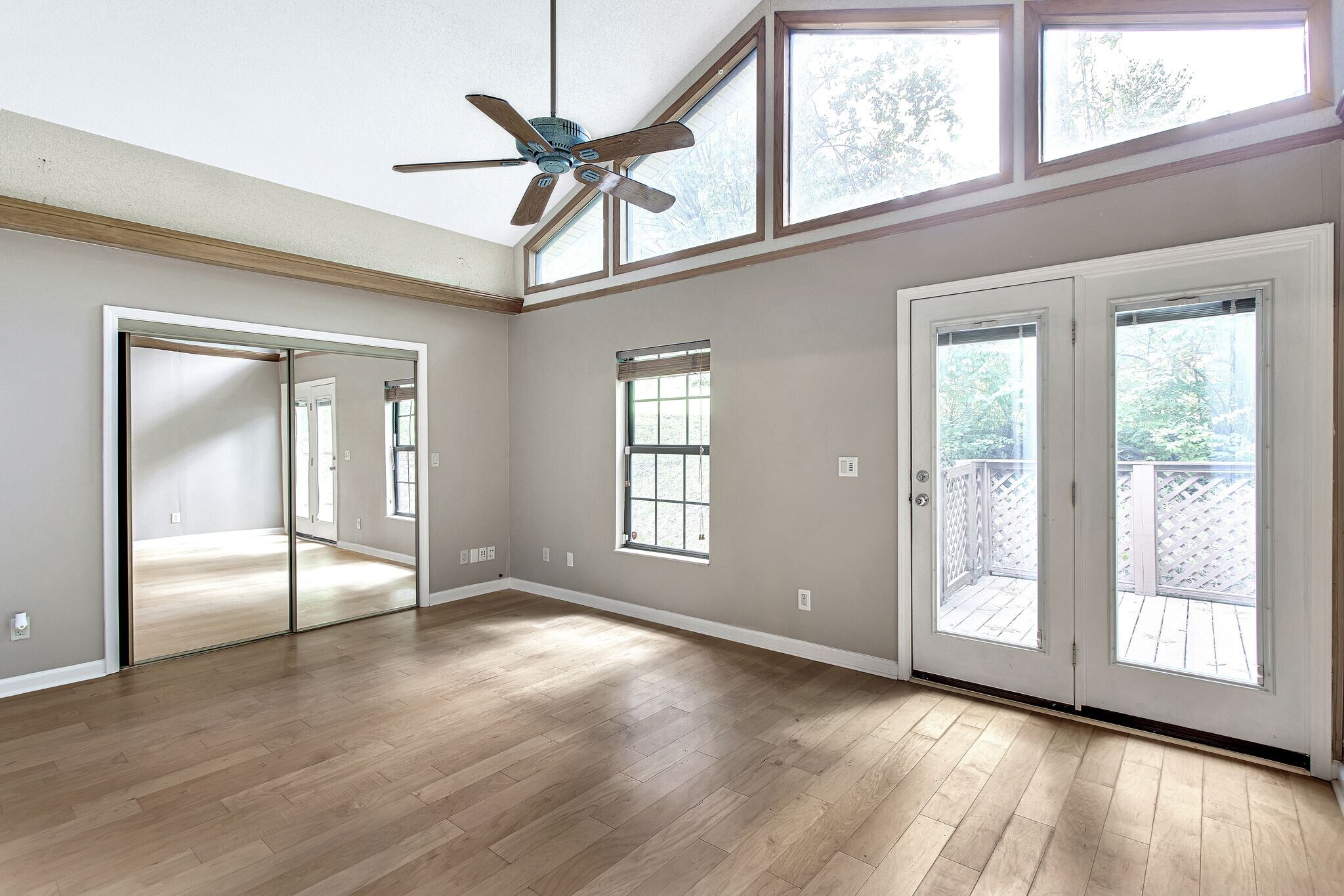 Building Photo - 816 Beazer Ln