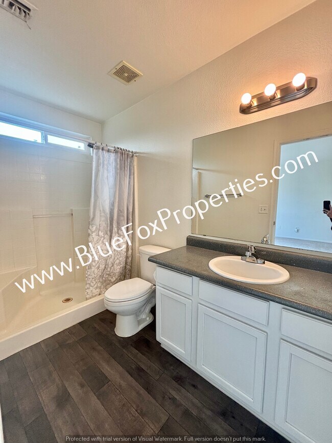 Building Photo - 6006 S Mogollon Dr