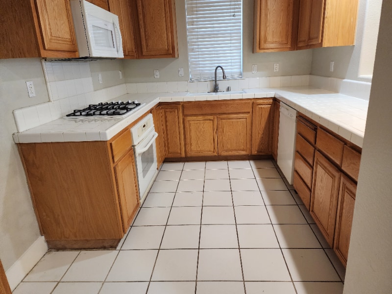 Building Photo - 1117 Baywood Ln