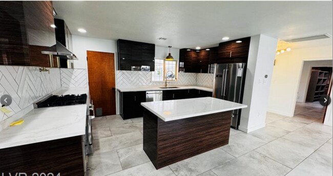 Building Photo - 2905 Mason Ave