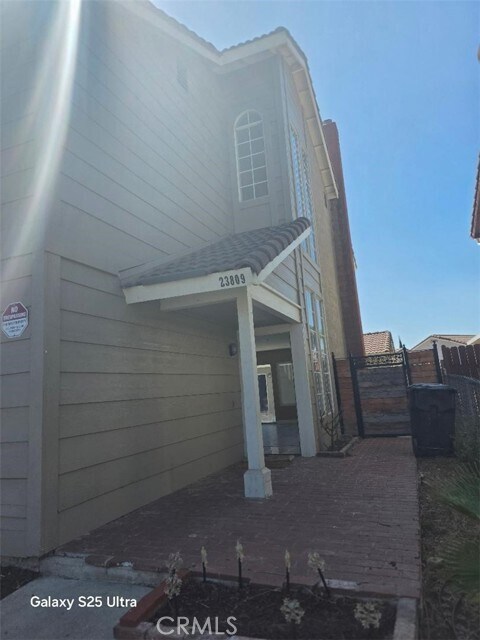 Building Photo - 23809 Parkland Ave