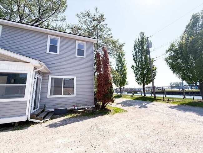 Building Photo - 134 Eckfield Dr
