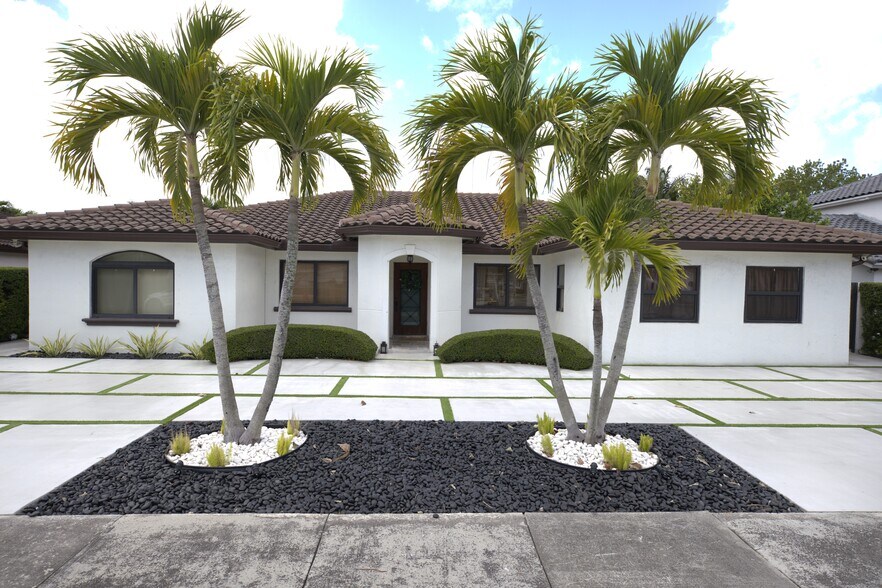 Building Photo - 17210 SW 153rd Ct