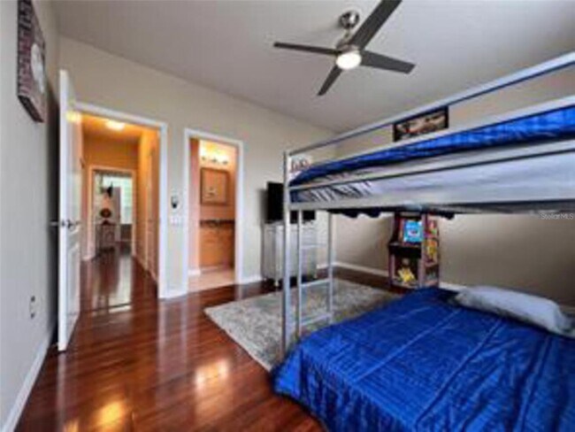 Building Photo - 3133 Bayshore Oaks Dr
