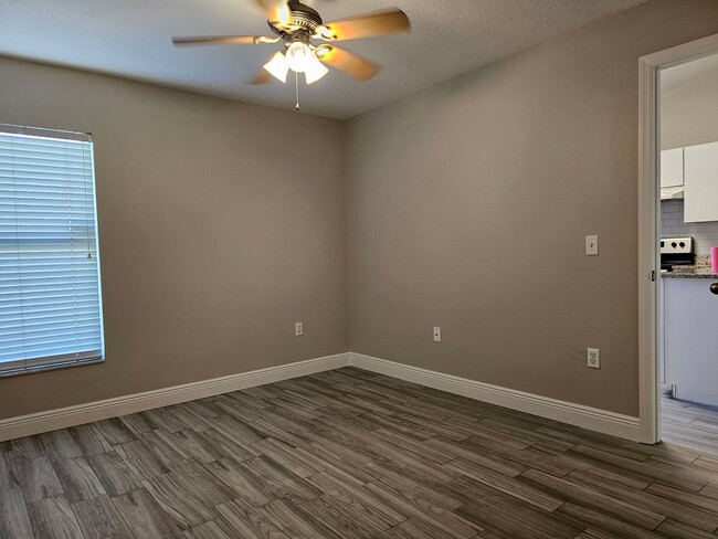 Building Photo - Charming 2-Bedroom, 2-Bath Condo with Private End-Unit Location!