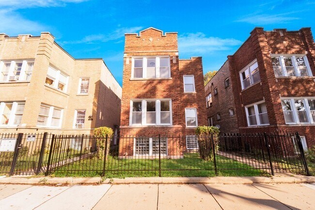 Primary Photo - 4830 W Thomas St