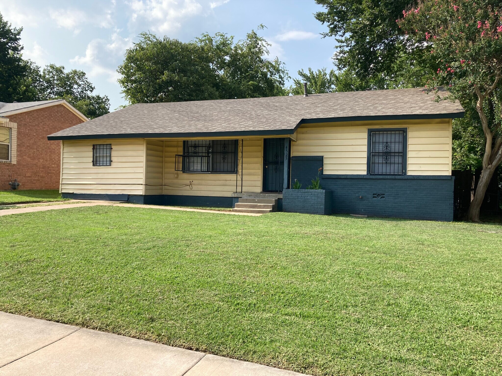 Building Photo - 4325 Forbes St