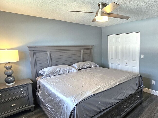 Building Photo - STUNNING 2/2 RIVERFRONT RENTAL IN KEY HARBOR