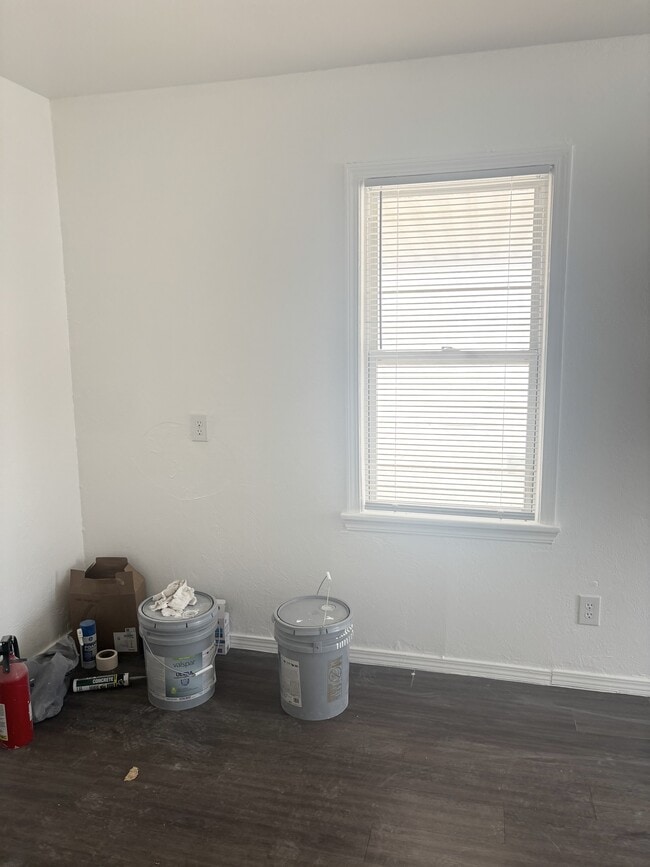 Building Photo - 4320 SE 43rd St