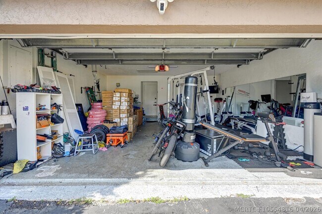 Building Photo - 9581 NW 9th Ct