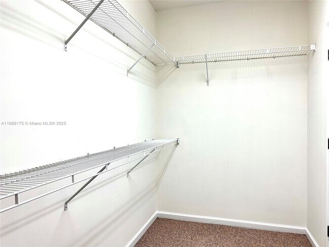 Building Photo - 2054 Alta Meadows Ln