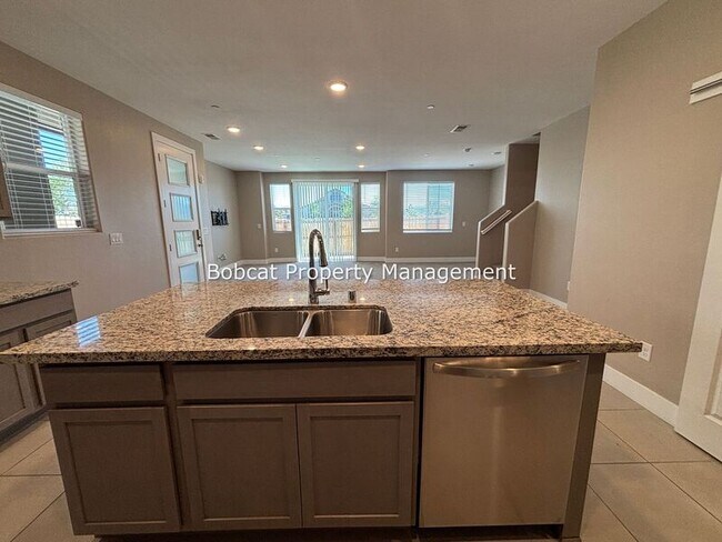 Building Photo - 3601 Pulsar Ln