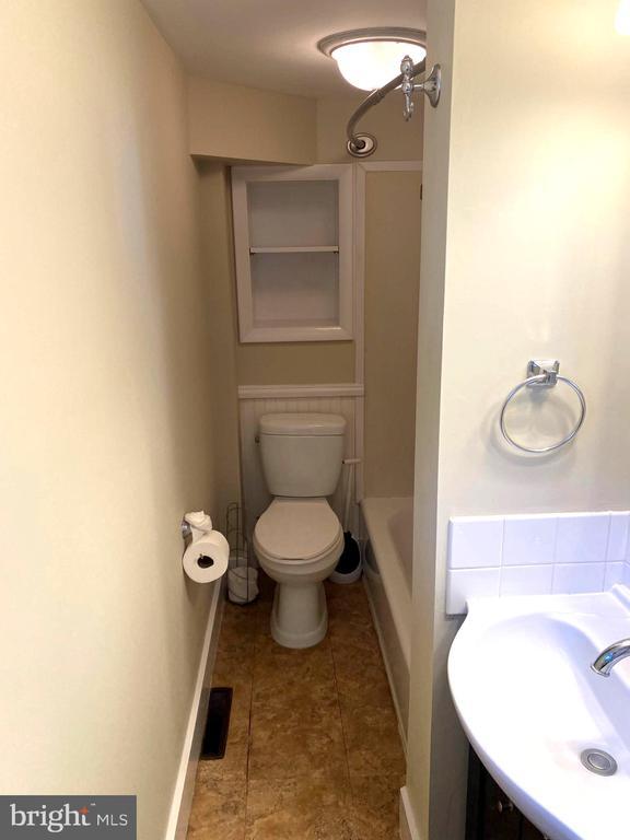 Building Photo - 224 Pinetown Rd