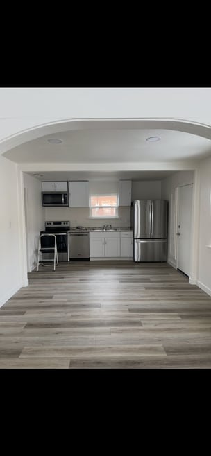 Building Photo - 210 Reno Ave