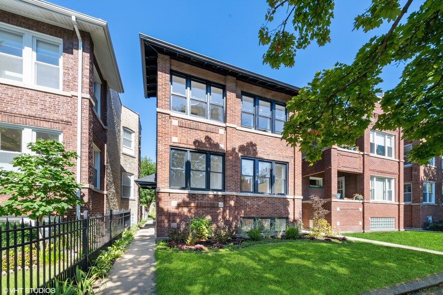 Building Photo - 3318 W Cullom Ave
