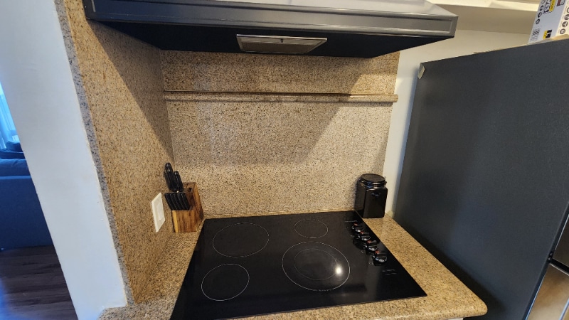 Building Photo - 310 S Almont Dr