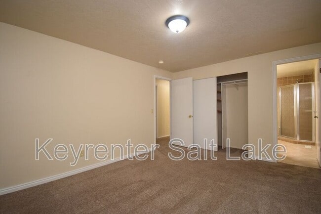 Building Photo - 788 David Way