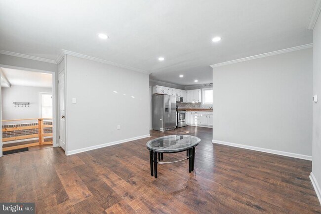 Building Photo - 11419 Greenberry Rd