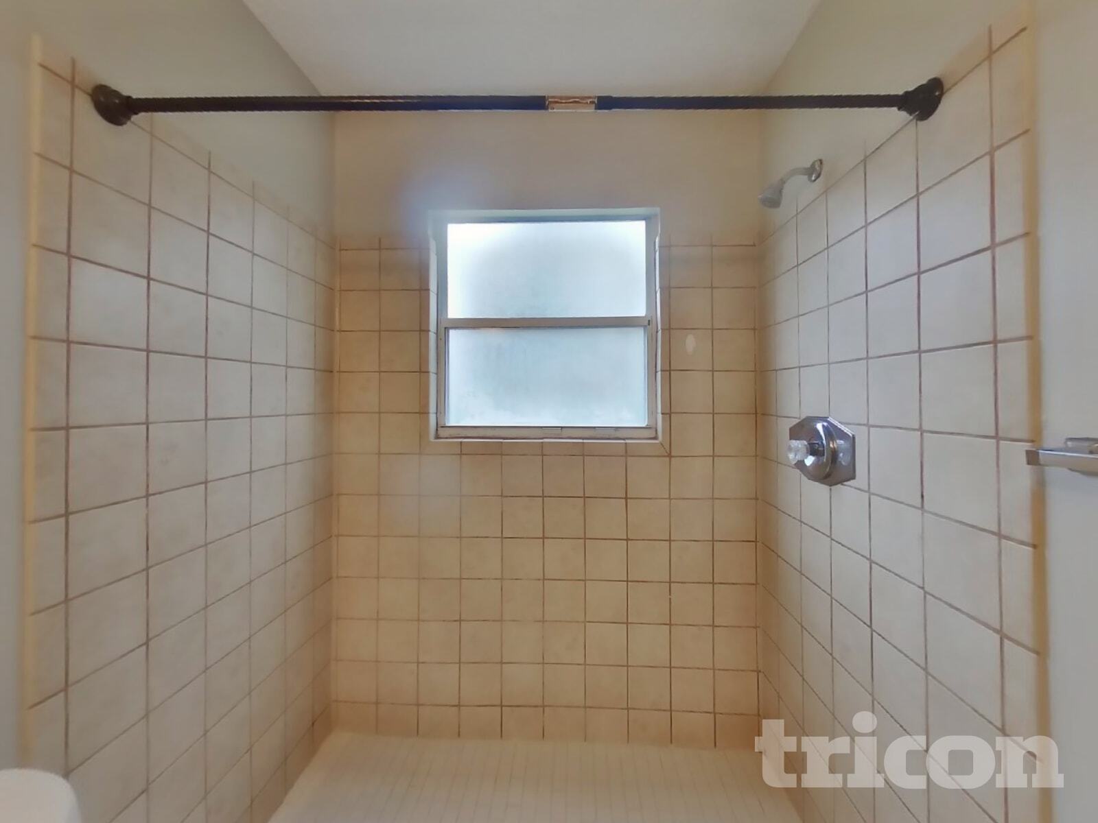 Building Photo - 12362 Mastin Cove Rd