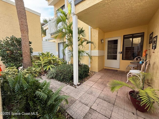 Primary Photo - 340 Lofts Dr