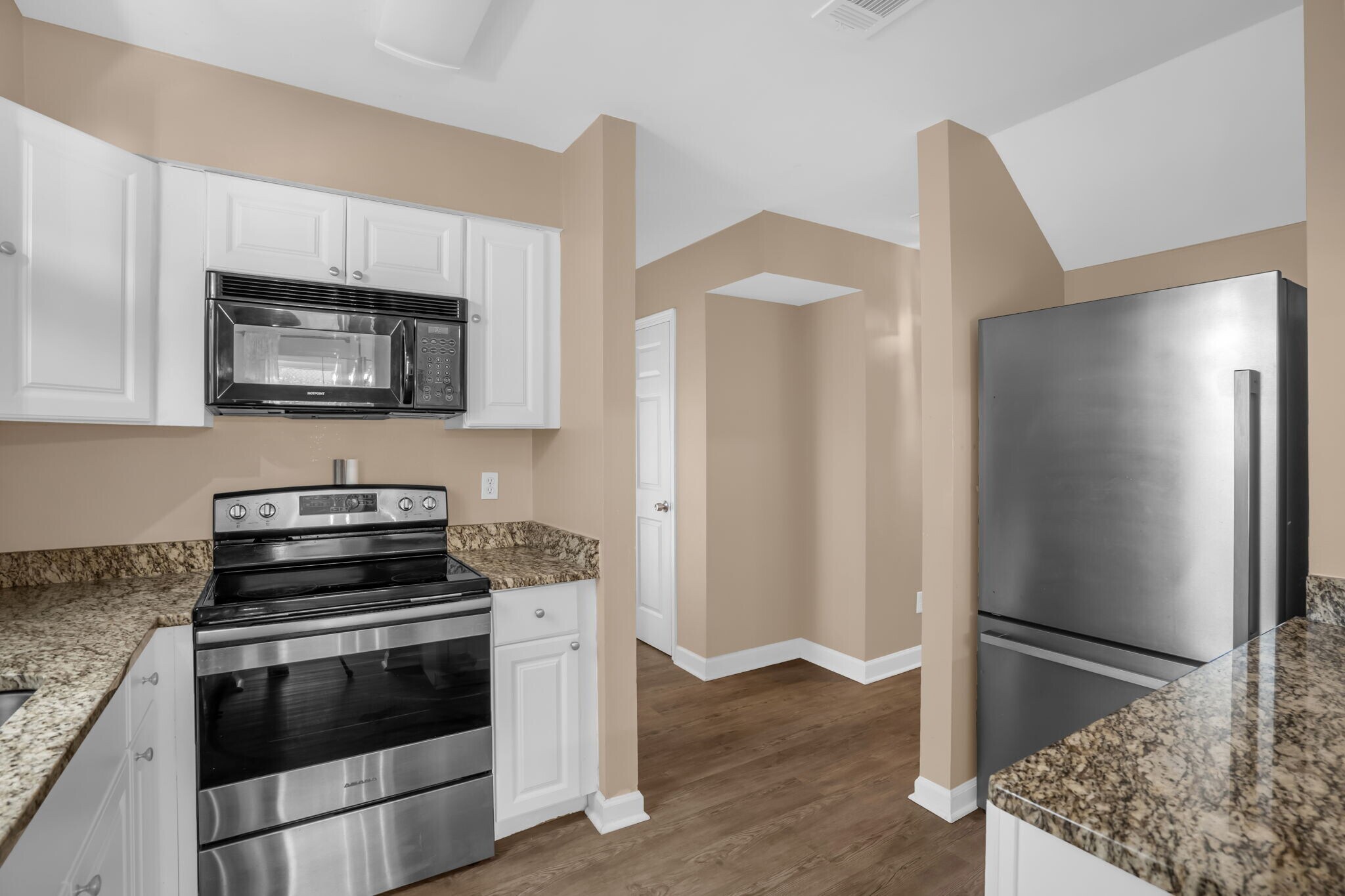 Building Photo - 3101 Cinnamon Cir