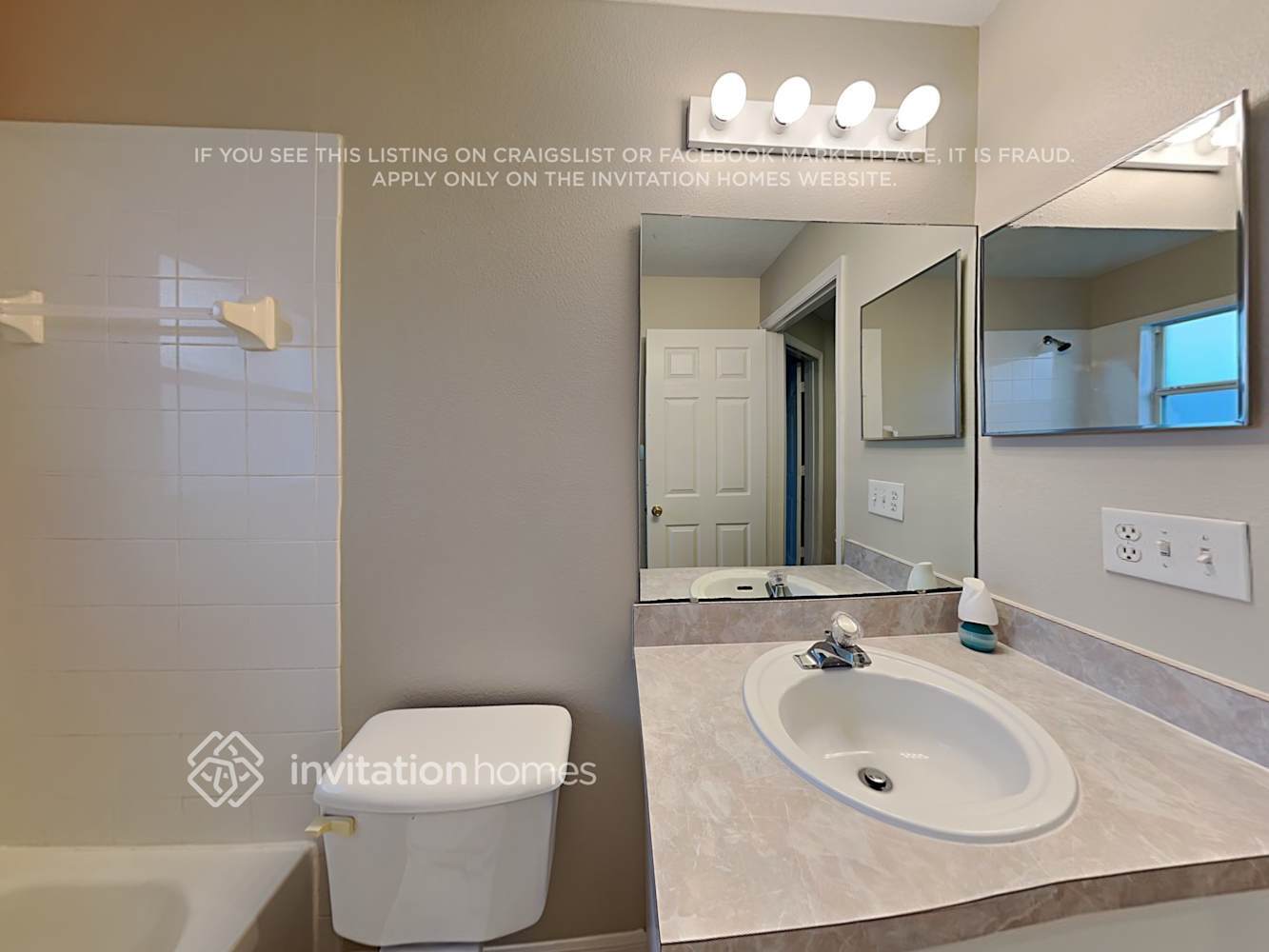 Building Photo - 2426 Ashecroft Dr