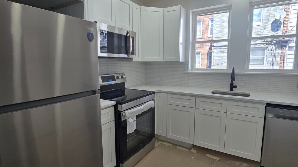 Building Photo - 619 Brill St