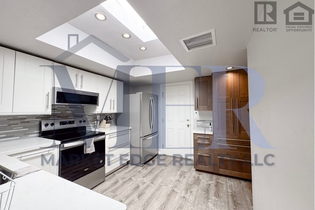 Building Photo - 2Bed/2Bath Furnished Home in Tucson! $199 ...
