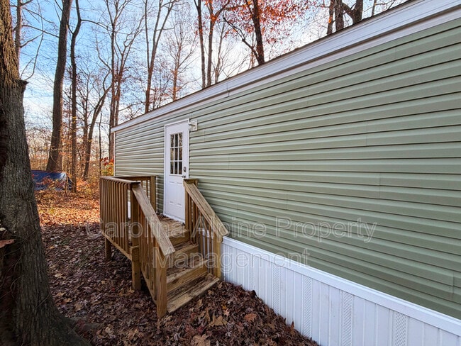 Building Photo - 786 Skylark Ln