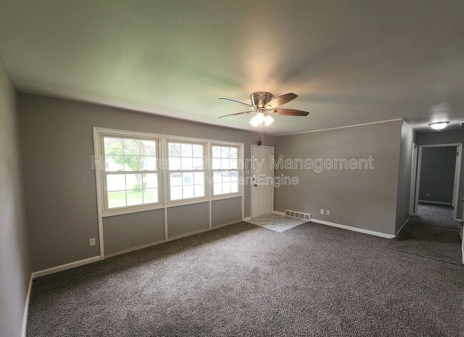 Building Photo - 8339 Buddie Dr