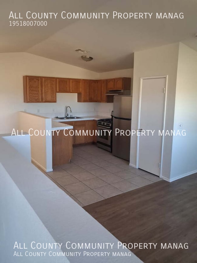 Building Photo - 58439 Palisade Dr