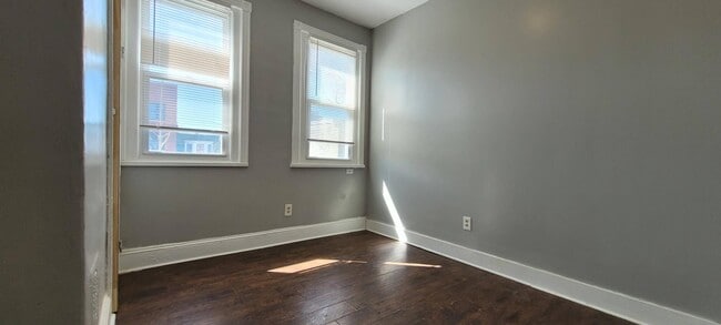 Building Photo - 5138 Ludlow St