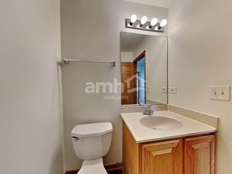 Building Photo - 5607 Sierra Highlands Dr