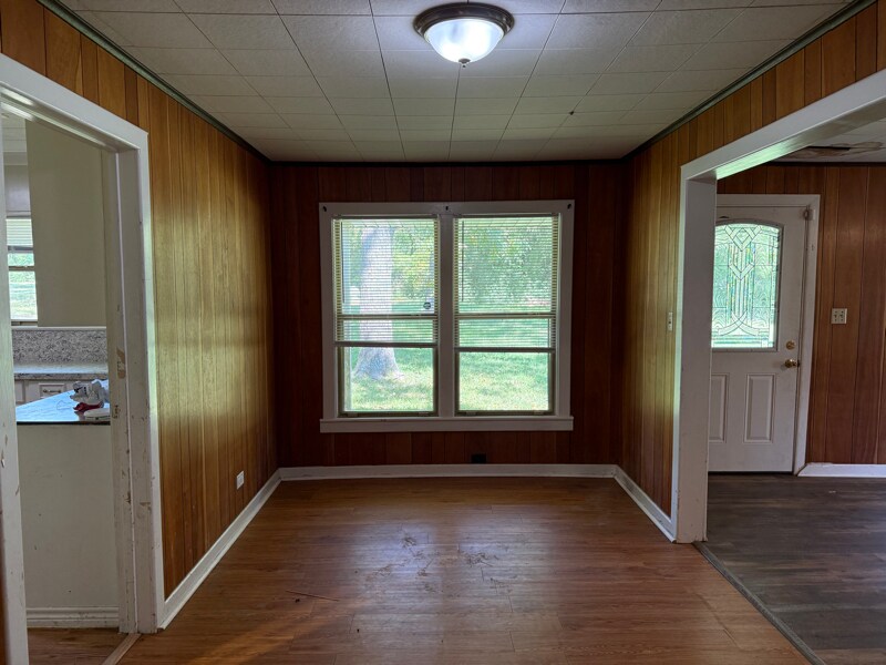 Building Photo - 609 Lane Dr