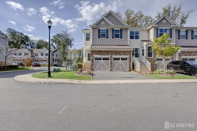 Building Photo - 101 Pearce Ln