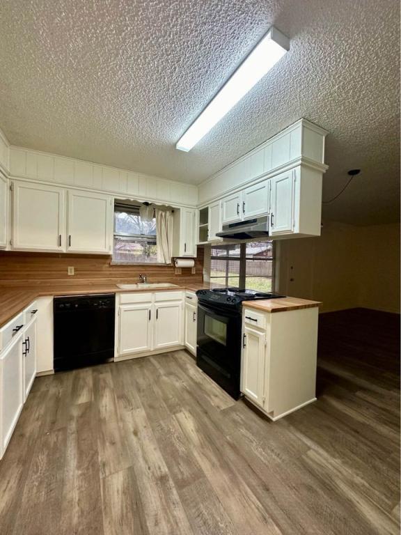 Building Photo - 217 Rhoades St